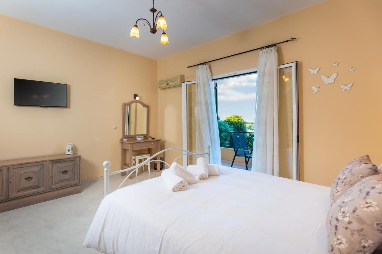 Anelia Apartment Dassia  Bagian luar foto
