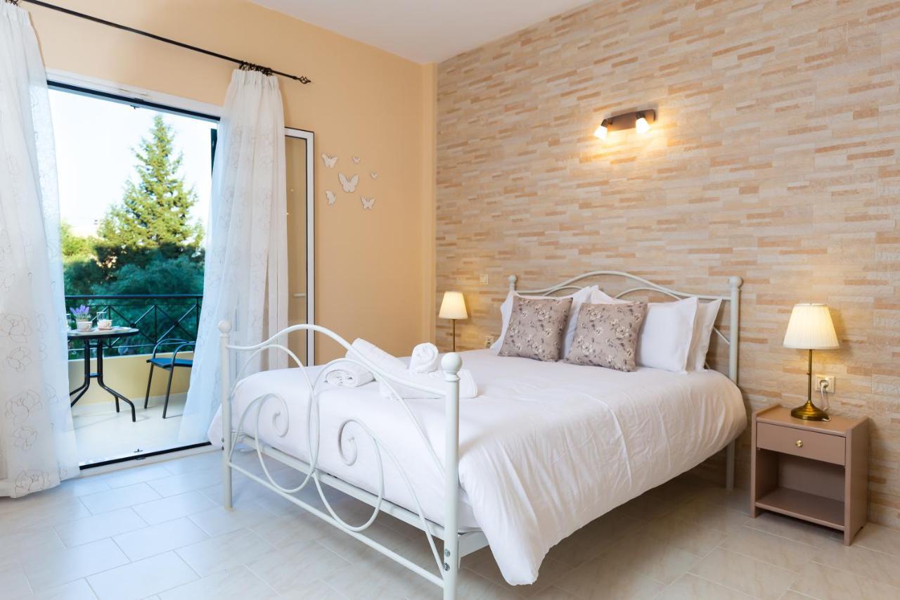 Anelia Apartment Dassia  Bagian luar foto