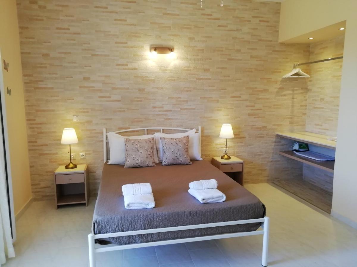 Anelia Apartment Dassia  Bagian luar foto