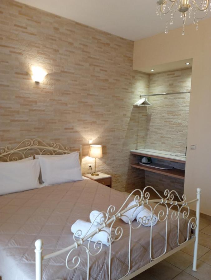 Anelia Apartment Dassia  Bagian luar foto