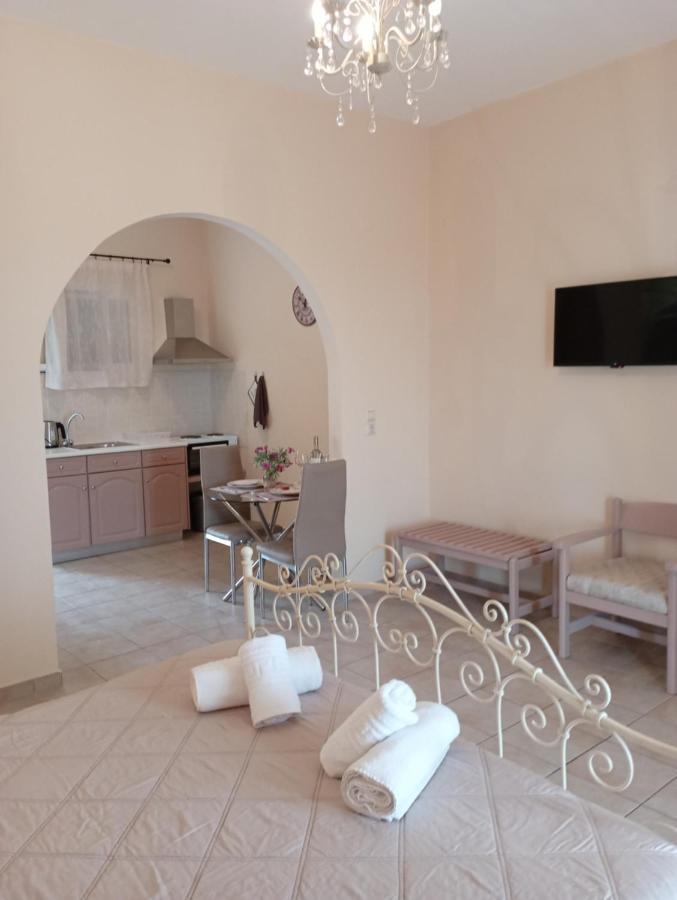 Anelia Apartment Dassia  Bagian luar foto